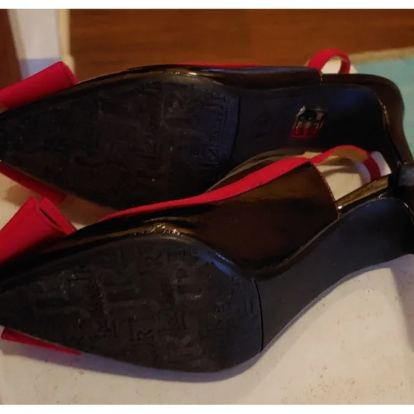 J.RENEE RED AND BLACK HEELS - Picture 6 of 12